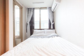 Executive Suite, 2 Bedrooms | 2 bedrooms, desk, iron/ironing board, free WiFi - Ricenz Condominium Tower Seoul (Seoul)