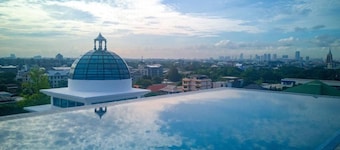 Romance Hotel Sukhumvit 97