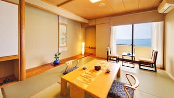 Traditional-Zimmer, Nichtraucher, Meerblick (Japanese-style room with terrace) | Zimmersafe, kostenloses WLAN