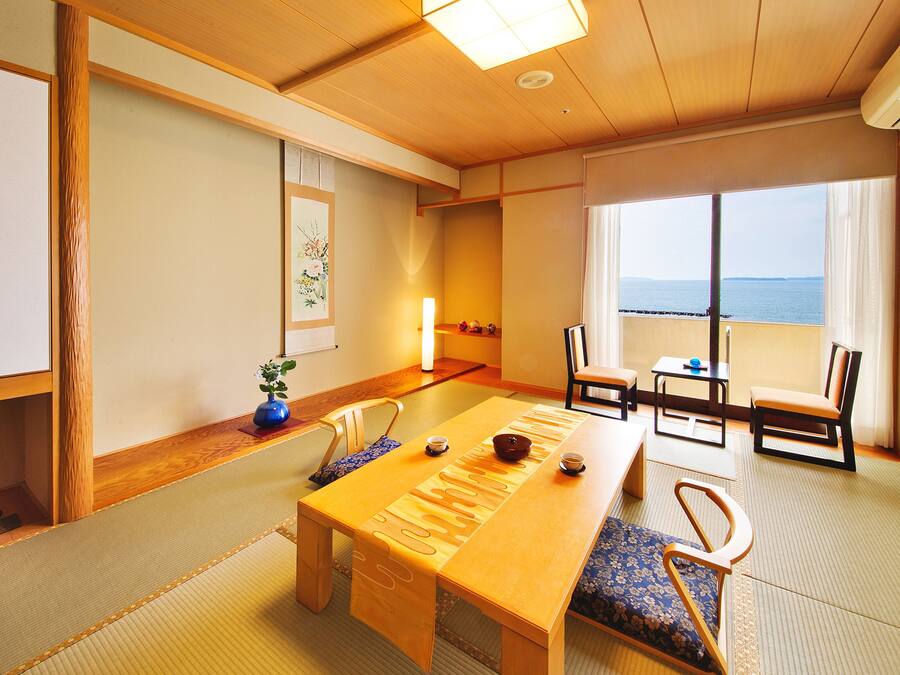 Phòng truyền thống, không hút thuốc, quang cảnh biển (Japanese-style room with terrace) | Két bảo mật tại phòng, truy cập Internet không dây miễn phí