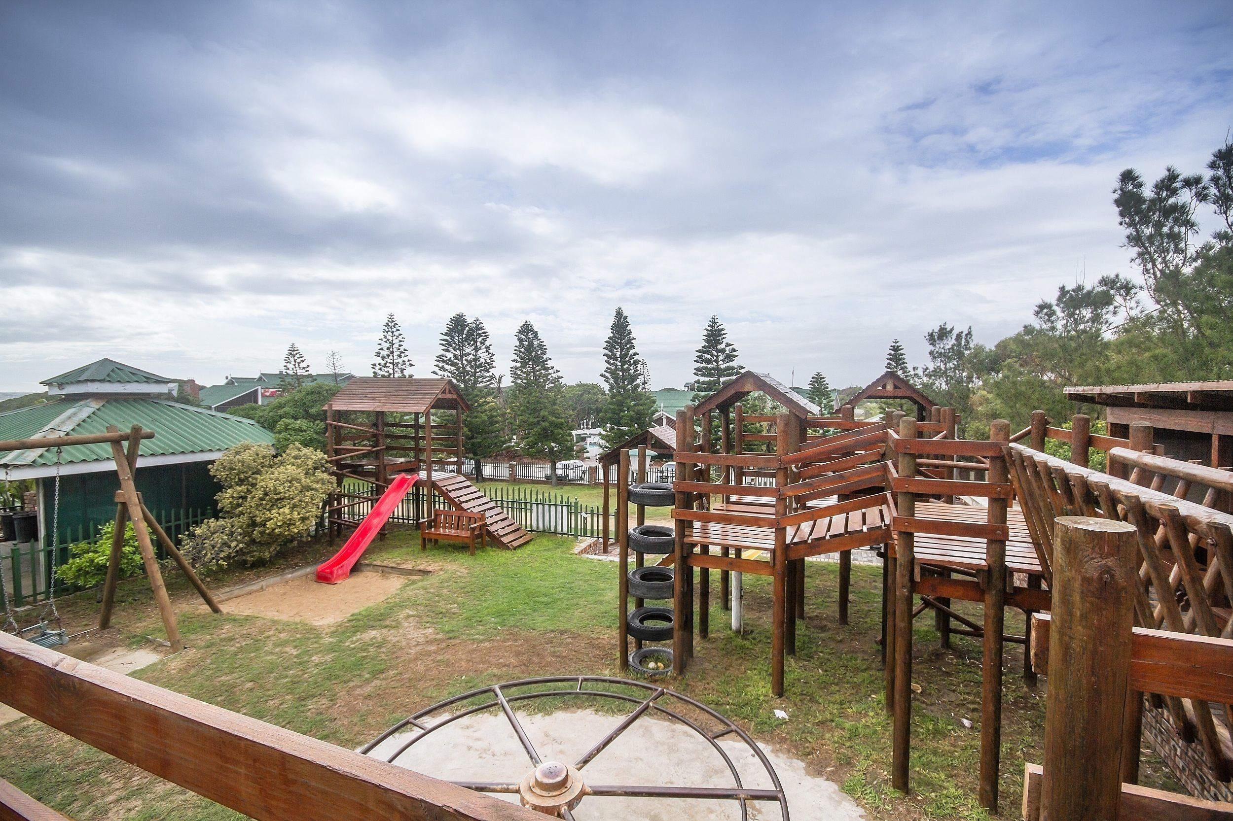 Children’s play area – outdoor