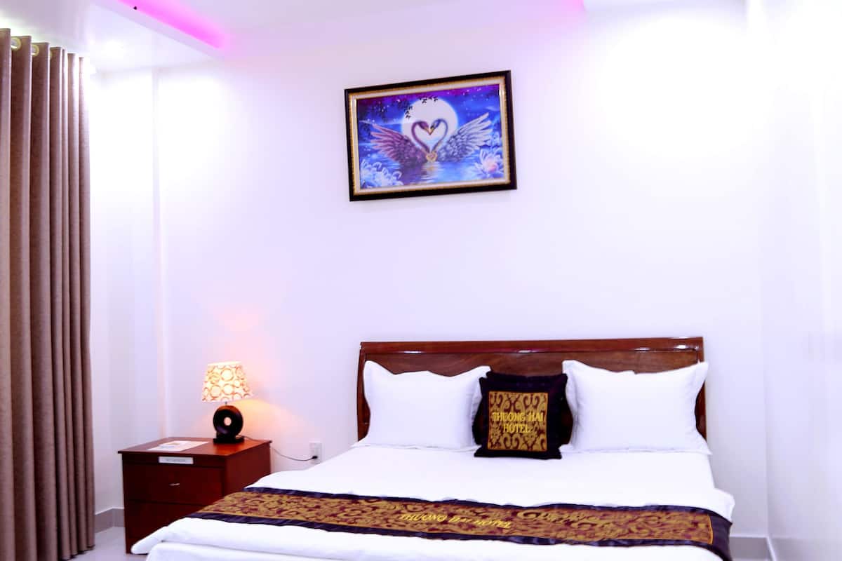 Minibar, Verdunkelungsvorhänge, kostenloses WLAN, Bettwäsche