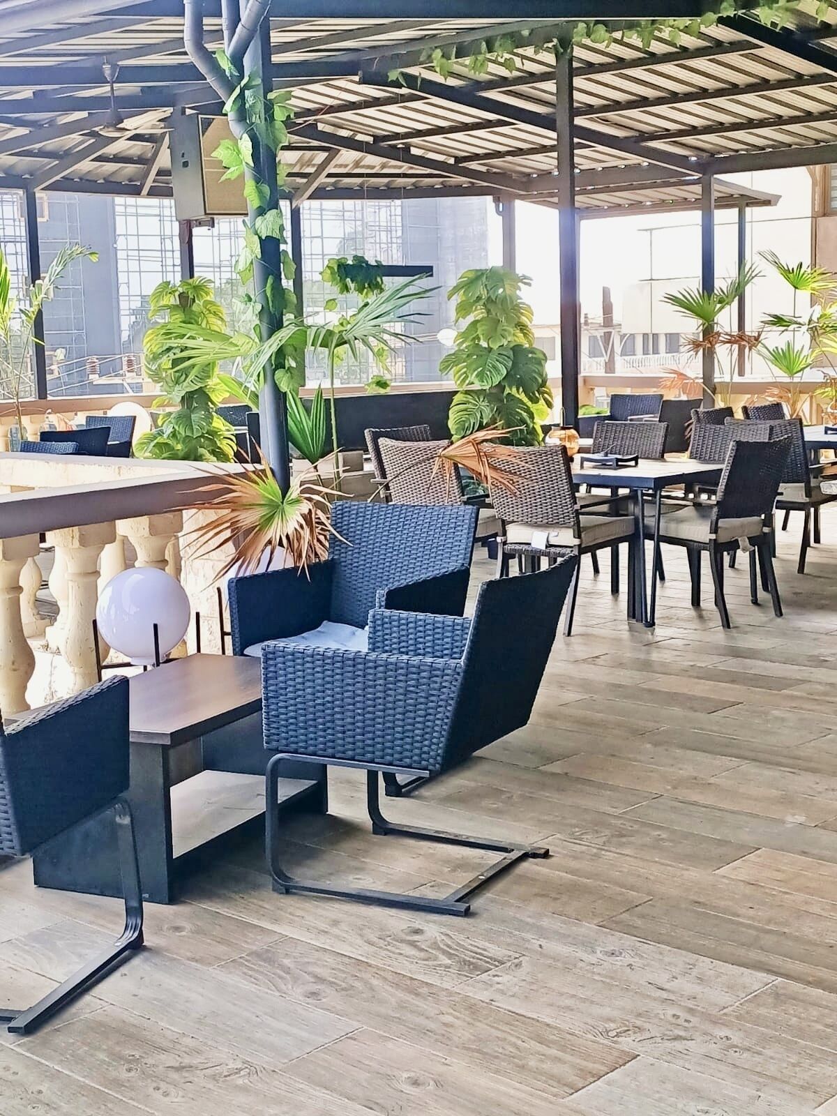 Bar lounge