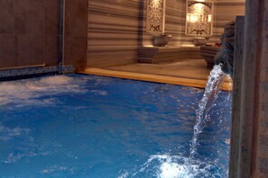 2 indoor pools - Ugur Termal Residence (Termal)