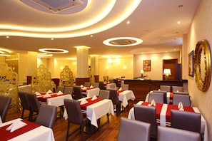 Free daily full breakfast