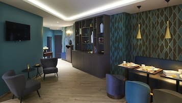 Apartment, Ensuite | Property grounds