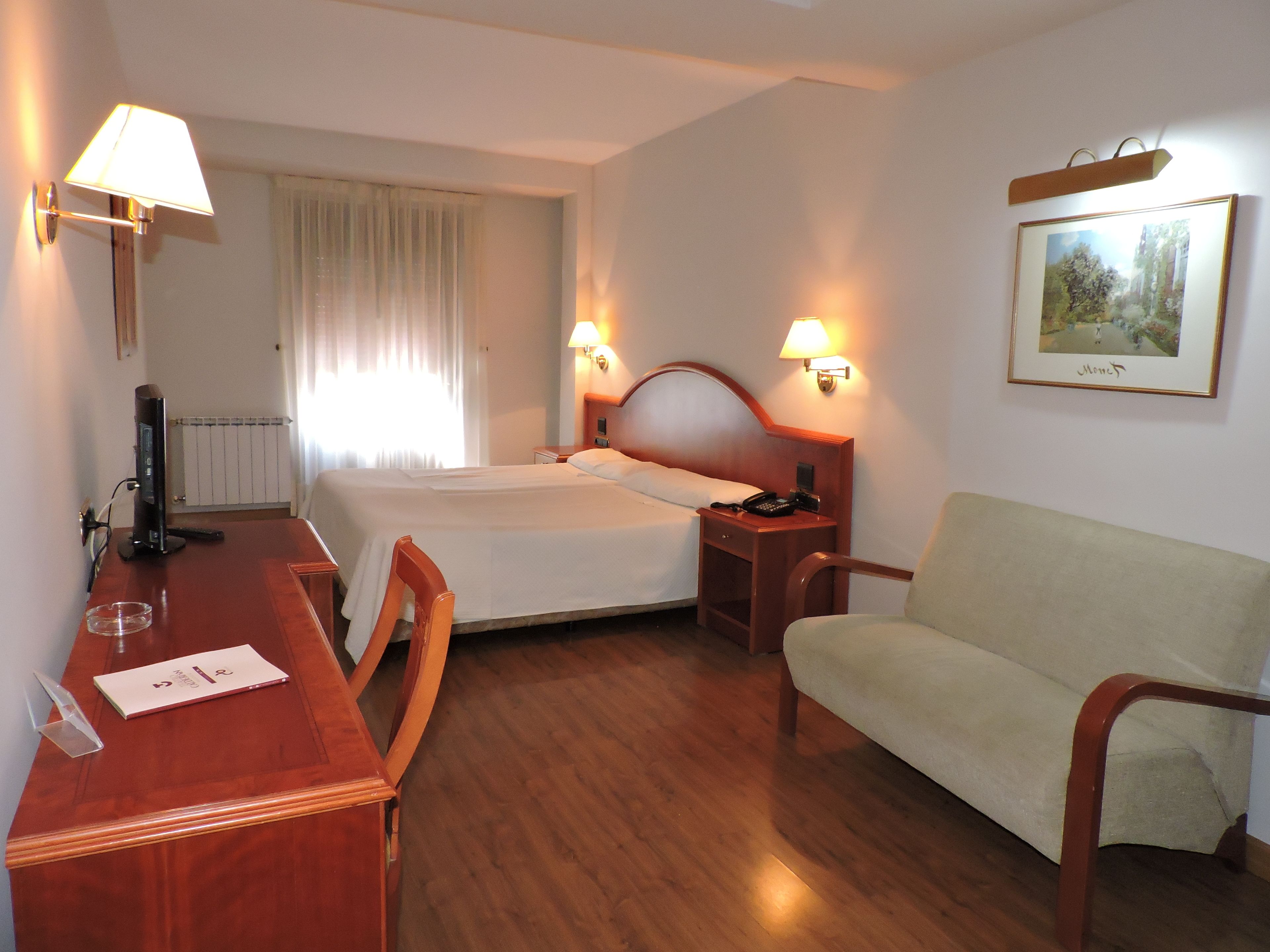 standard double room | minibar, desk, blackout curtains, free wifi