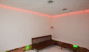 Sauna, hot springs, Turkish bath, facials, 2 treatment rooms