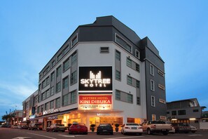 Front of property - Skytree Hotel (Kuantan)