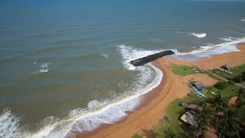 Di pantai