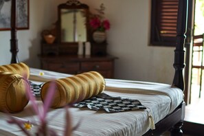 Deluxe Room, Balcony, Sea View | Premium bedding, iron/ironing board, free WiFi - Villa Sunbird (Wennappuwa)