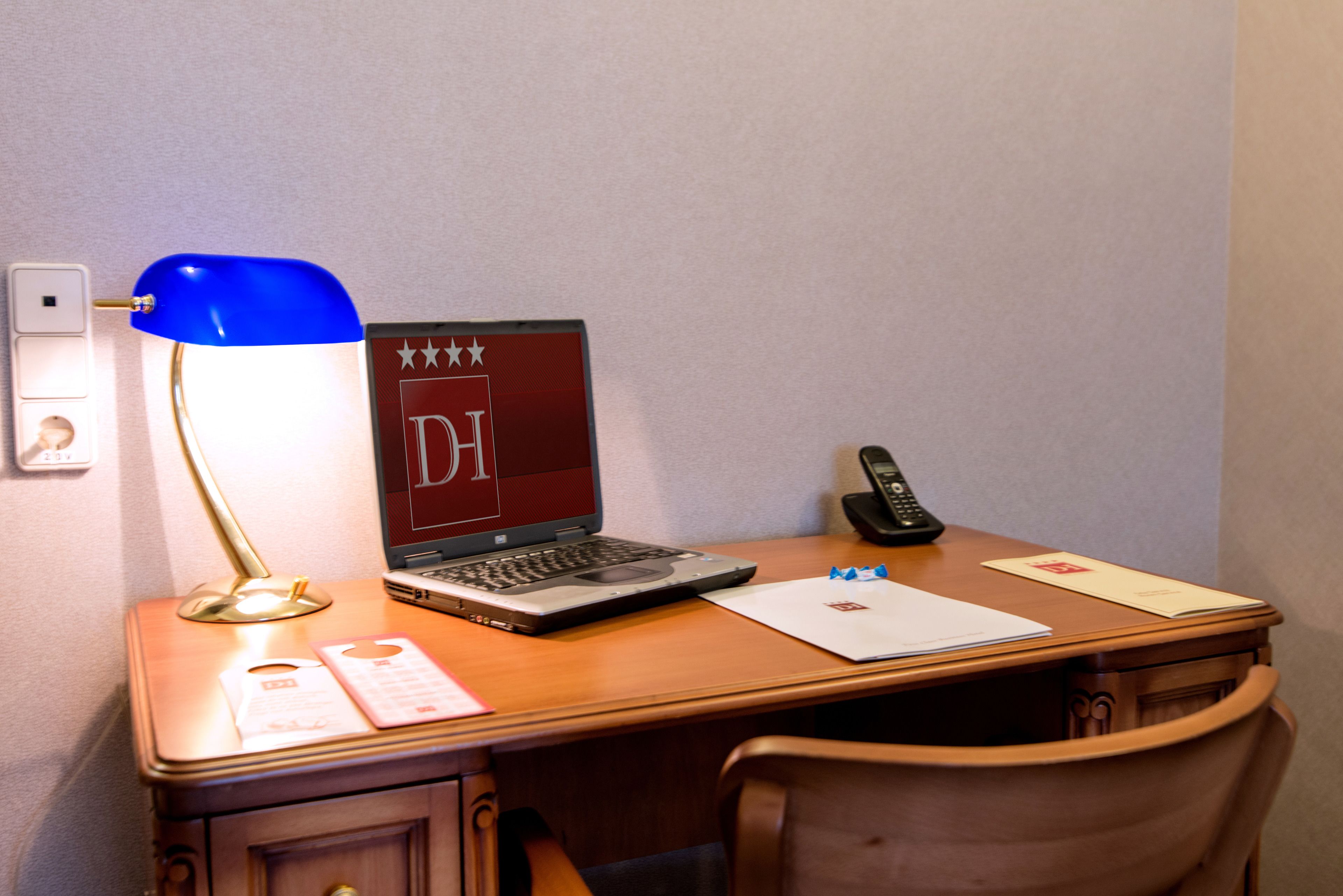 suite | room amenity