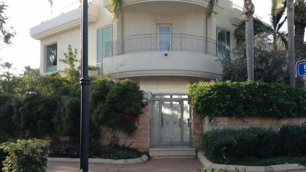 Exterior - Luxury Villa in Herzeliya Pituach (Herzliya)