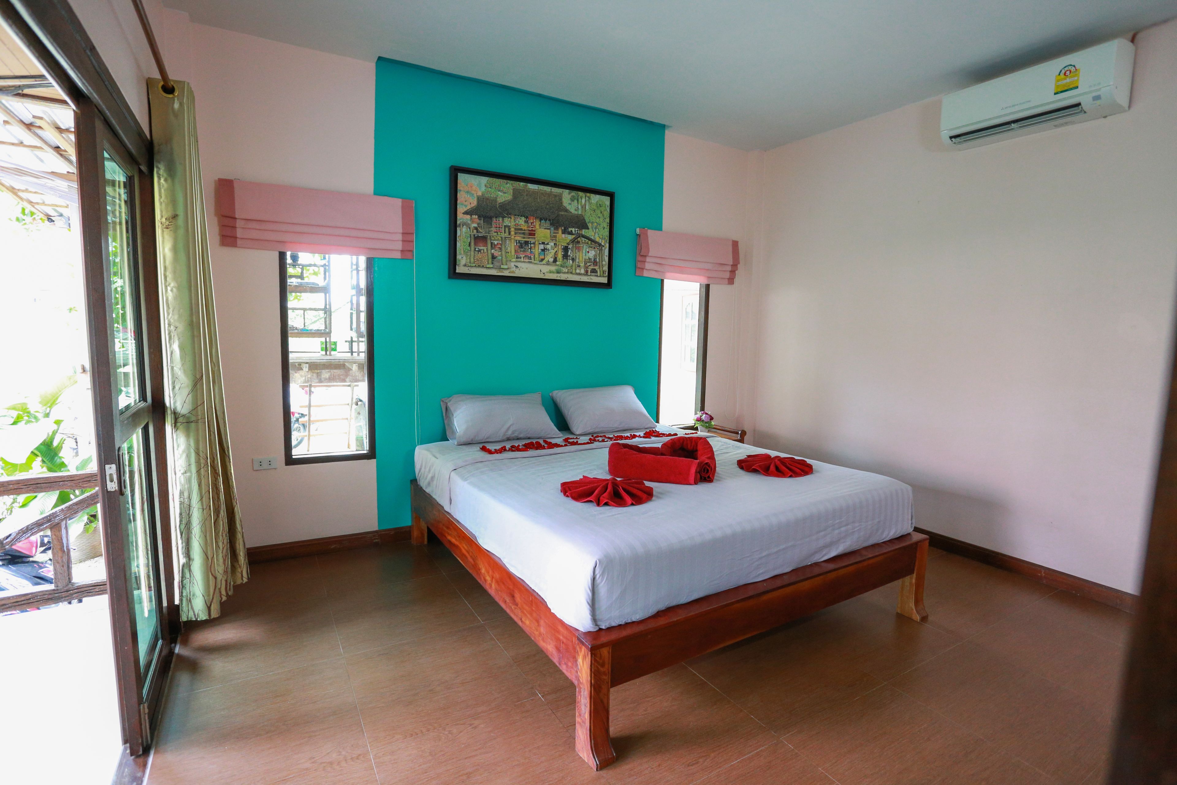 garden view | desk, free wifi