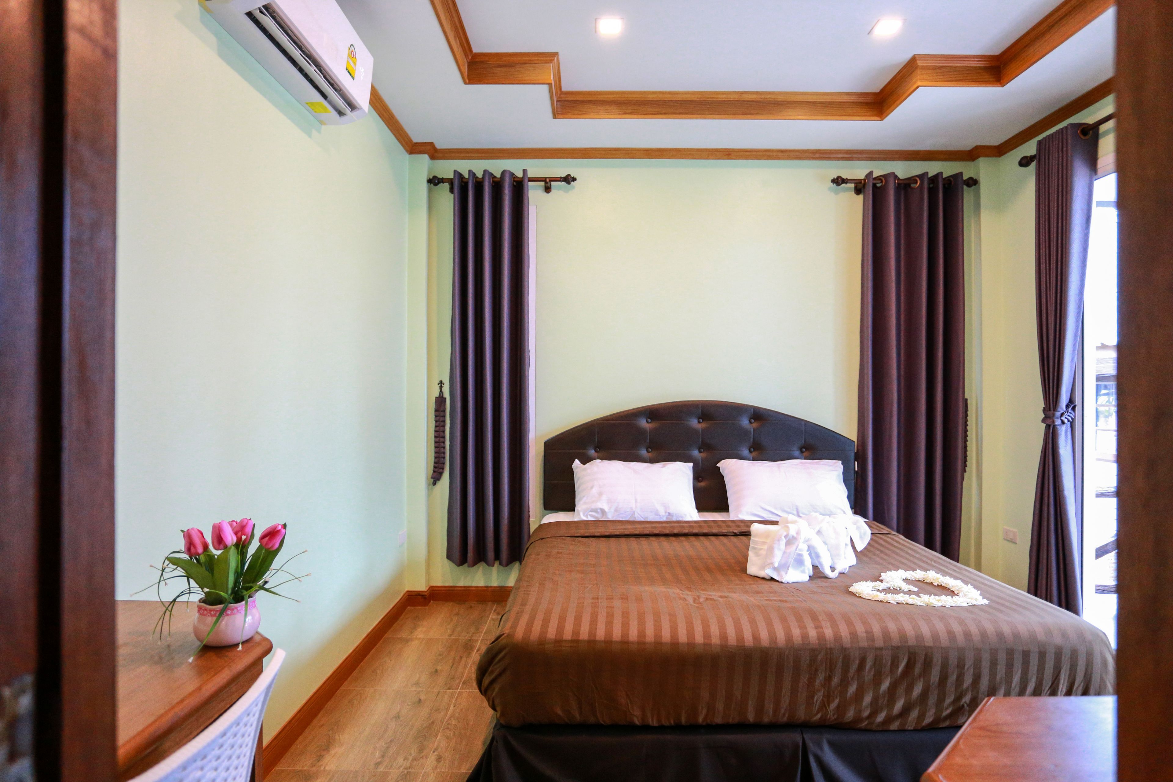 superior room | desk, free wifi