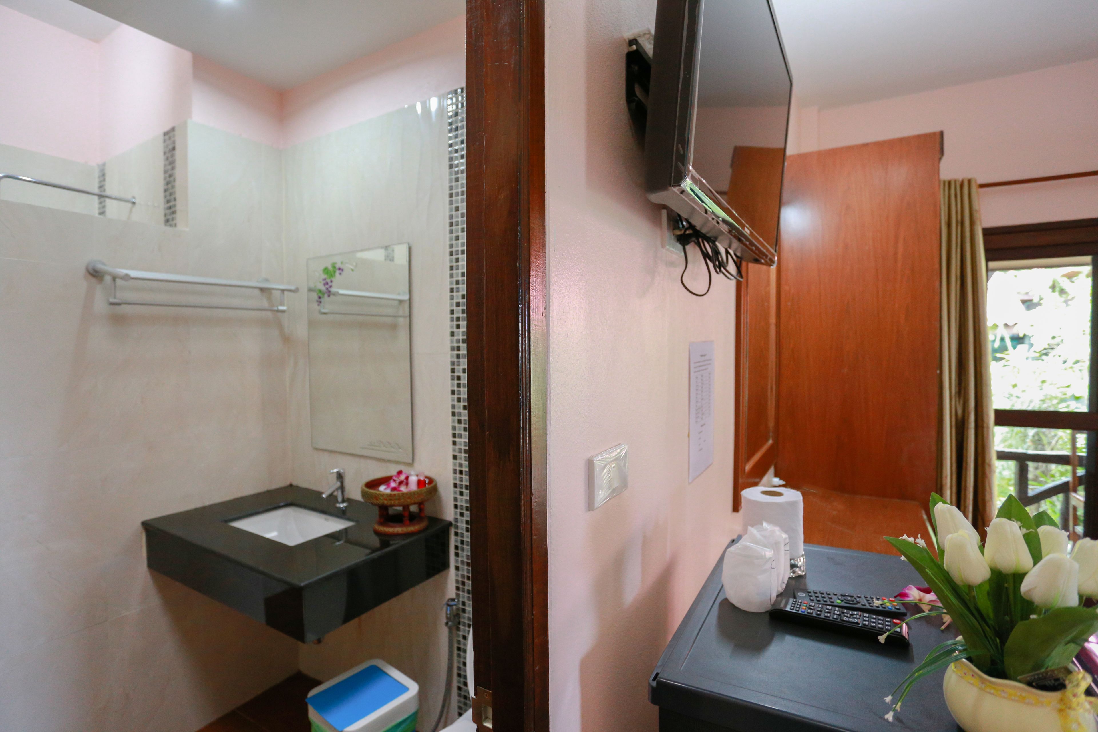 garden view | desk, free wifi