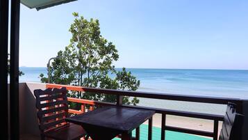 Beachfront Room | Pemandangan balkoni
