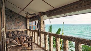 Sea View Air Conditioning Bungalow | Utsikt fra rommet