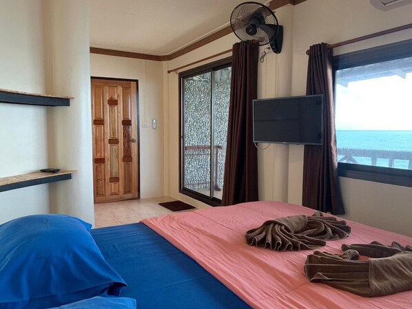 Sea View Air Conditioning Bungalow | WiFi (無料)