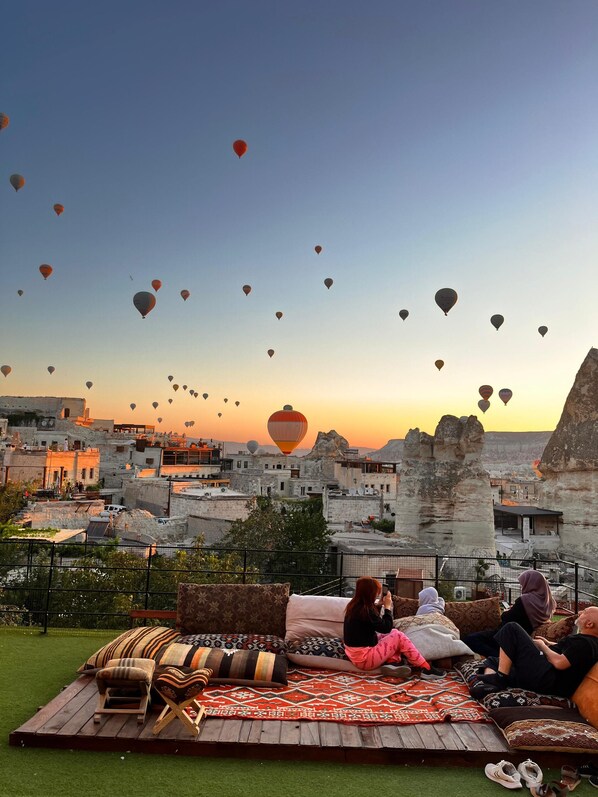 Terrace/patio - Century Cave Hotel (Nevsehir)