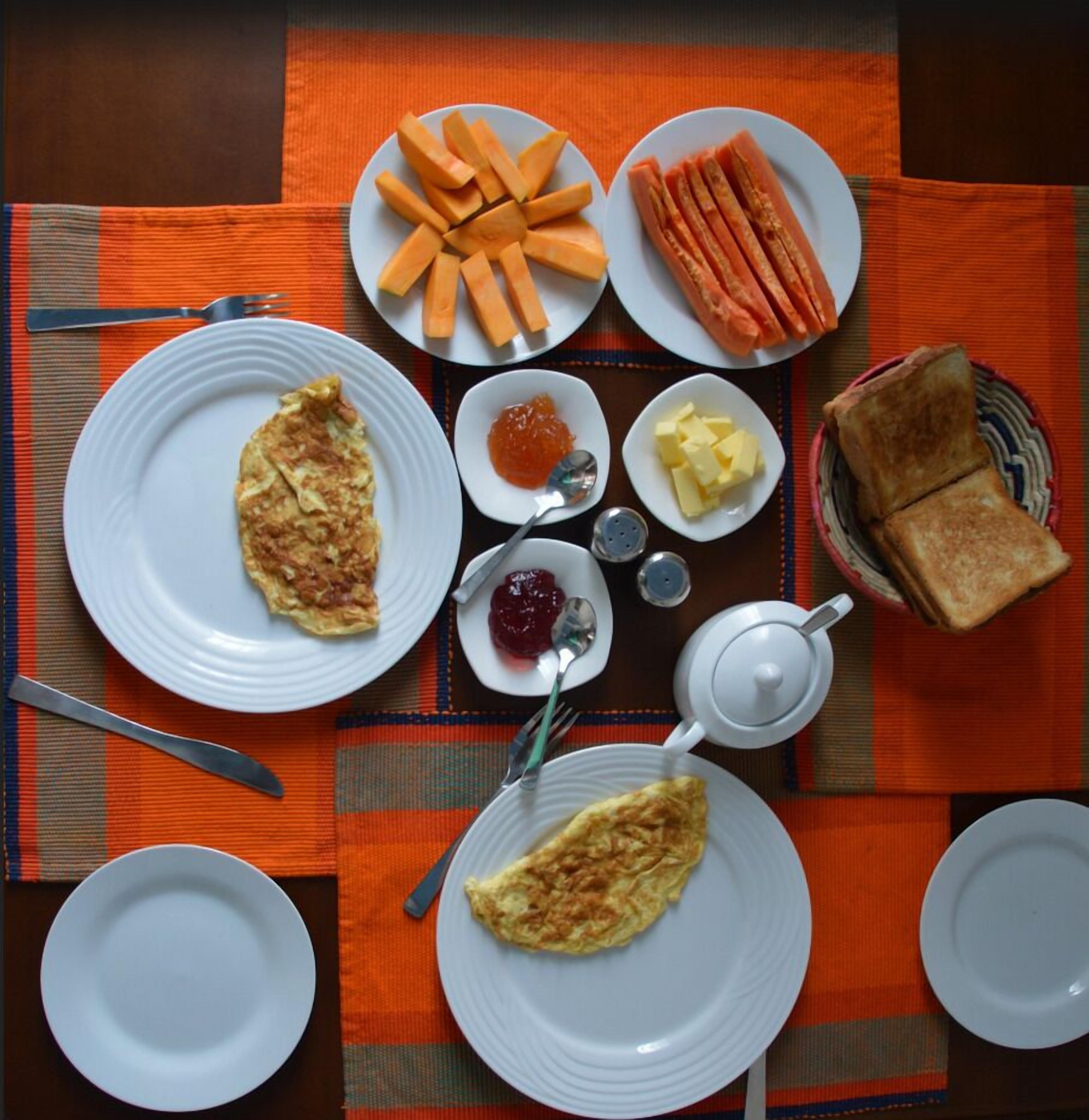 Daily continental breakfast (USD 4 per person)