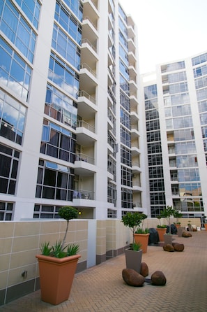 Exterior detail - Sandton Apartments Hydro (Sandton)