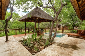 Private Deluxe Lodge | Terrace/patio