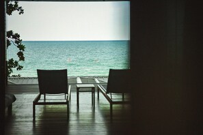 客房 | 客廳 | 32 吋平面電視連衛星電視頻道、電視