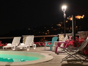 Outdoor pool, sun loungers - B&B I 4 Sentieri (Castel San Pietro Romano)