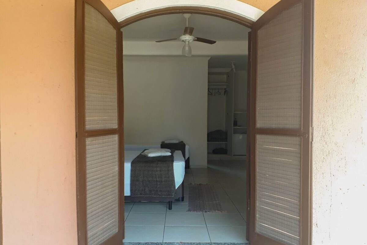 Skrivbord, gratis wi-fi och sängkläder