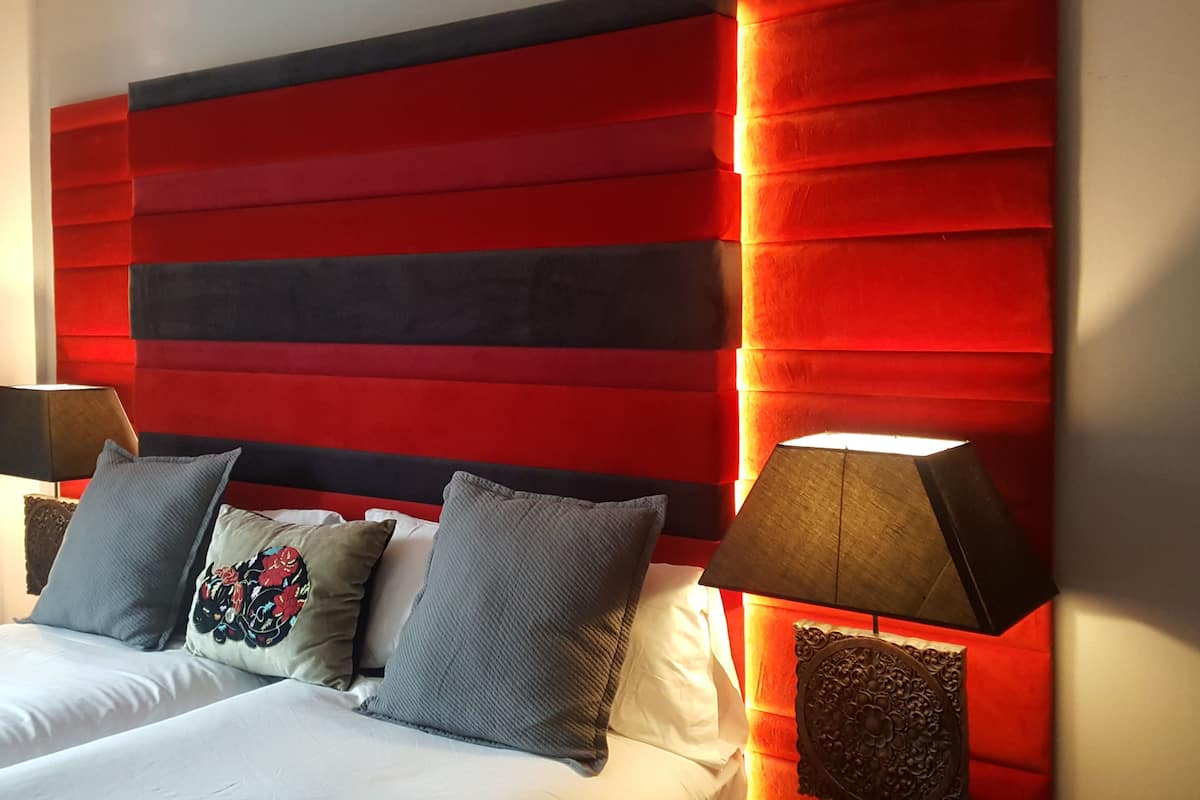 Premium bedding, down duvets, in-room safe, blackout curtains