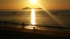 Una spiaggia nelle vicinanze, teli da spiaggia