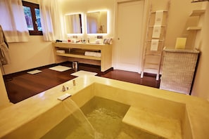 Premium bedding, free minibar items, in-room safe, blackout curtains - Beija Flor Exclusive Hotel & Spa (Tibau do Sul)