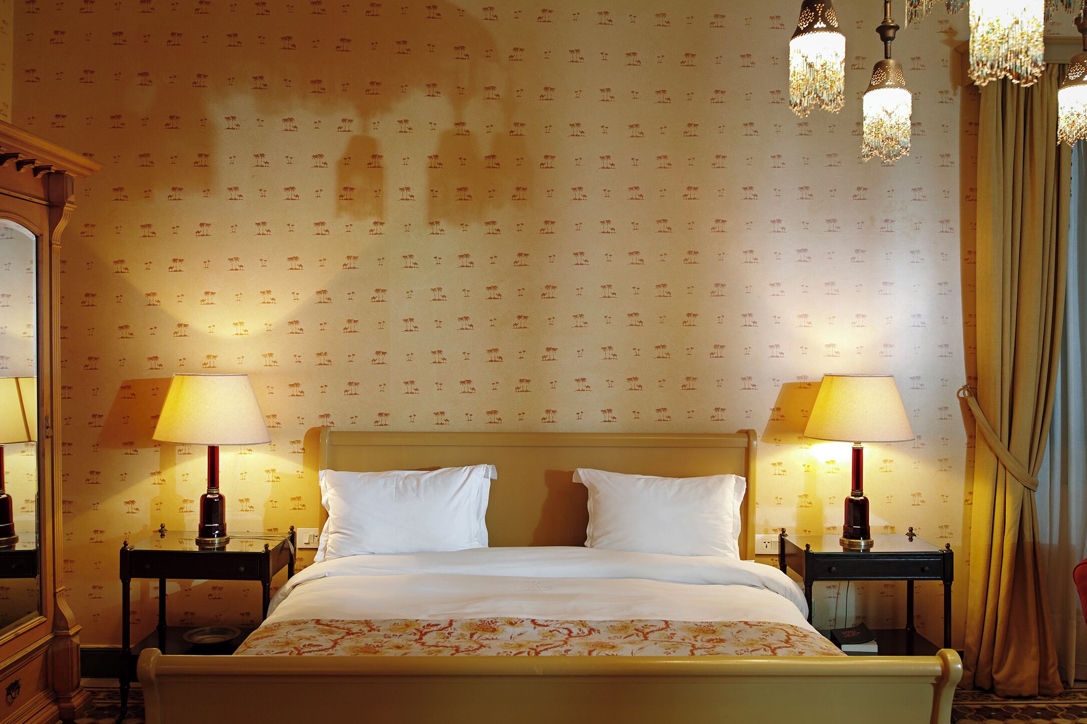 business room | 1 bedroom, premium bedding, down duvets, minibar