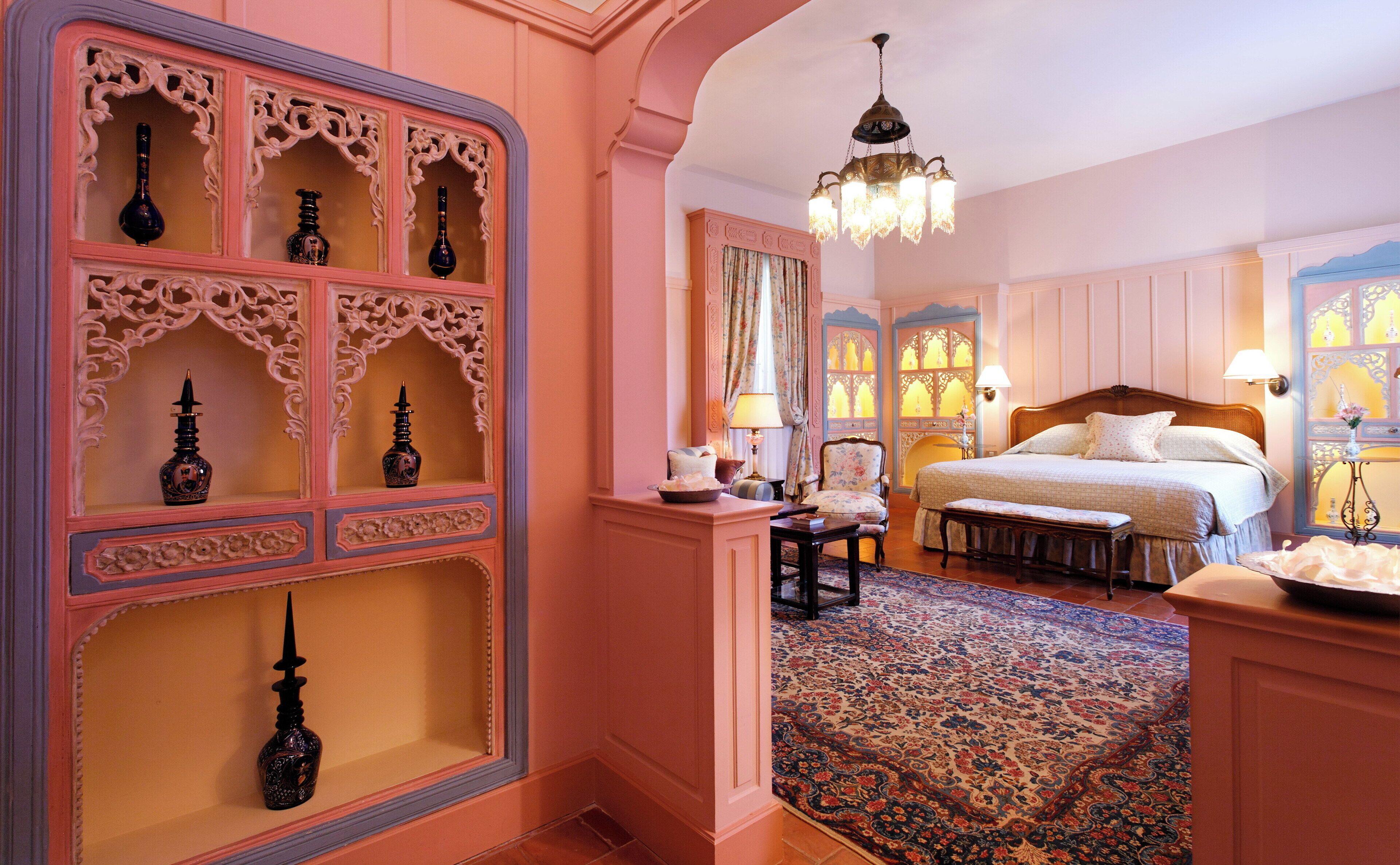 business room | 1 bedroom, premium bedding, down duvets, minibar