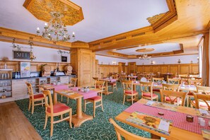 Daily buffet breakfast (EUR 12.90 per person)