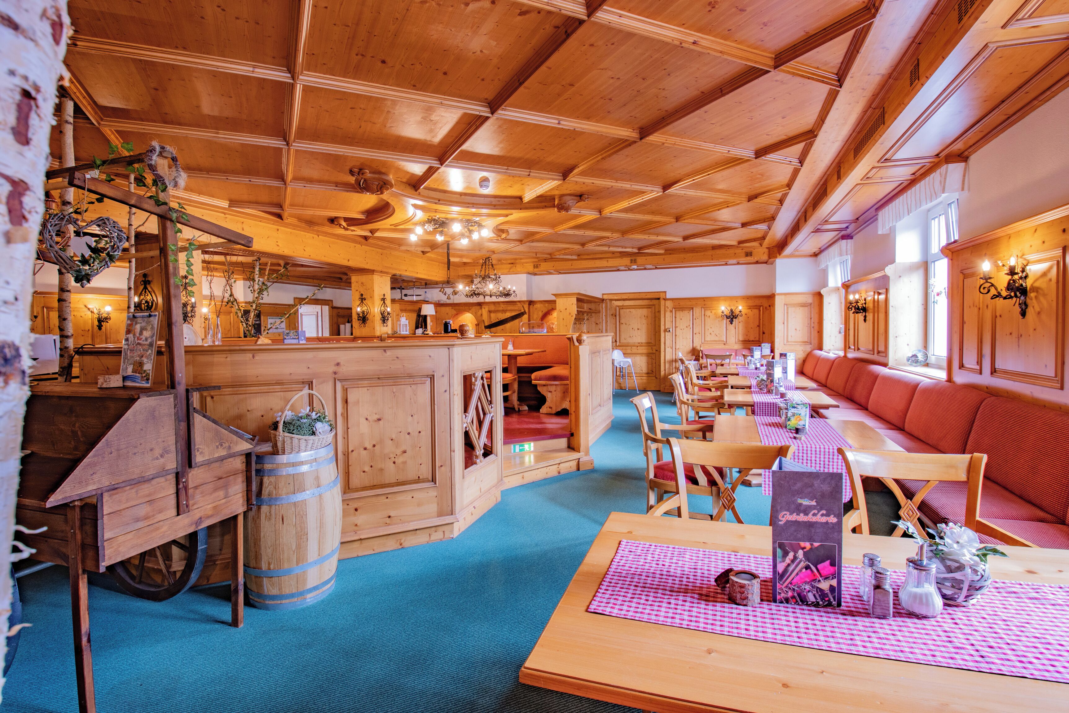 breakfast, lunch, dinner served; regional cuisine