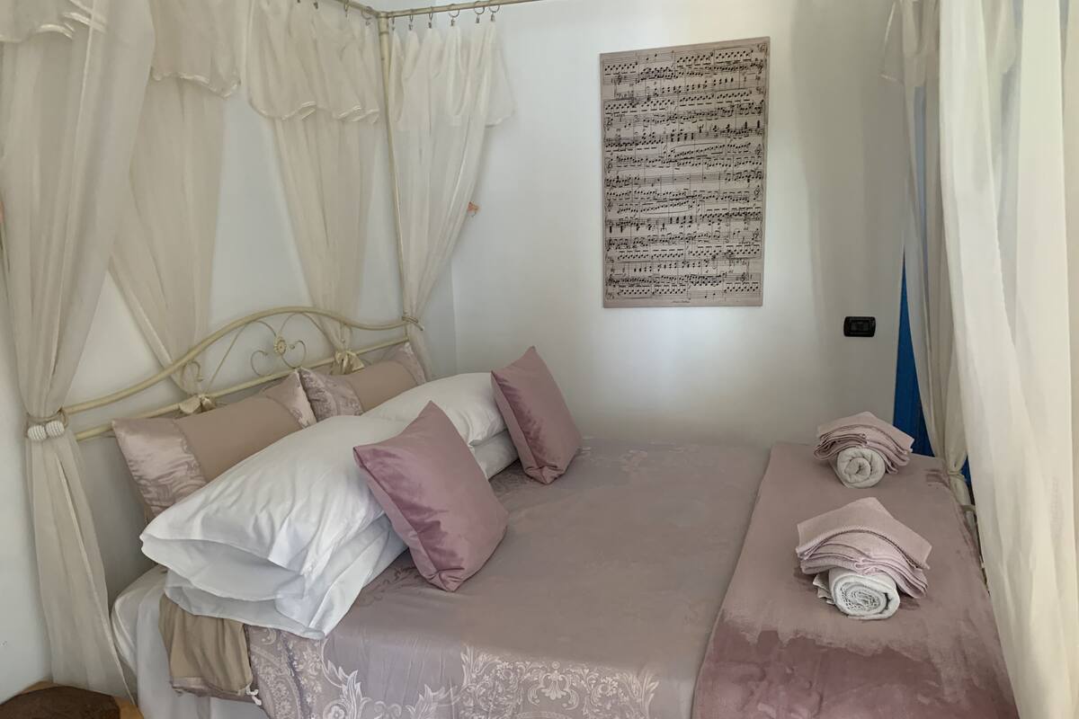 Deluxe Double Room, 1 Queen Bed, Balcony