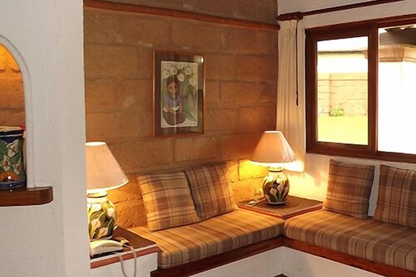 32-inch flat-screen TV with cable channels, TV