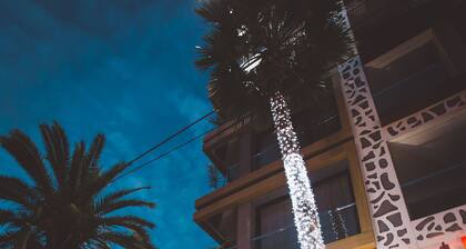 New Art's DownTown Hotel