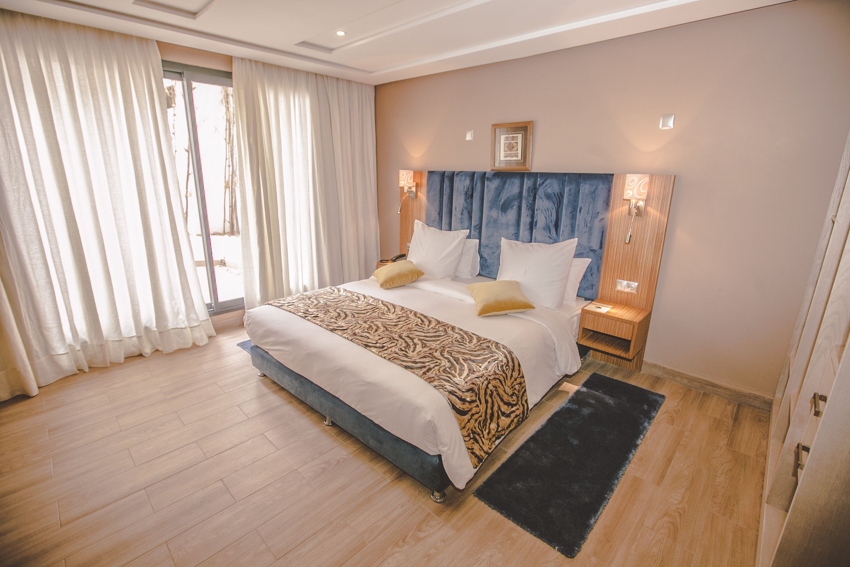 luxury suite | 1 bedroom, premium bedding, pillow-top beds, in-room safe