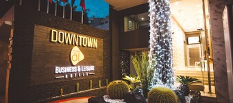 New Art's DownTown Hotel