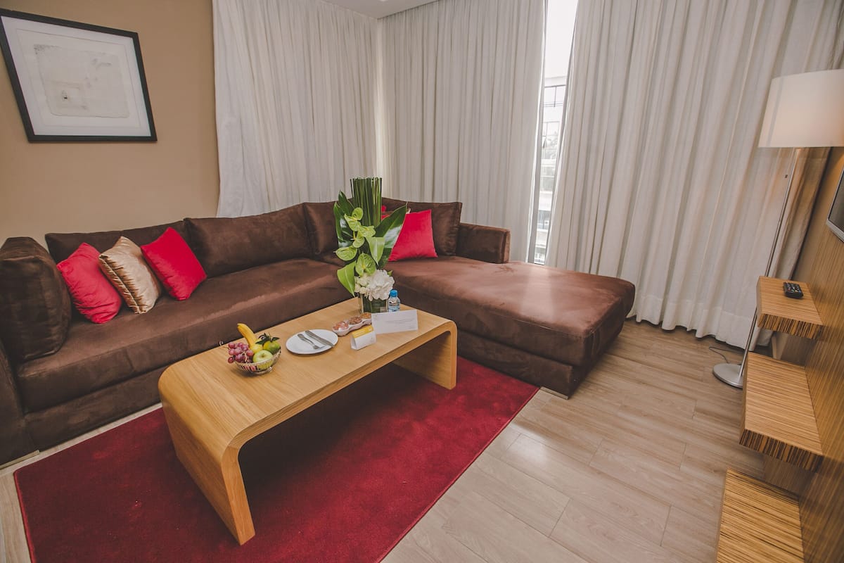 Junior-Suite | 1 Schlafzimmer, hochwertige Bettwaren, Pillowtop-Betten, Zimmersafe