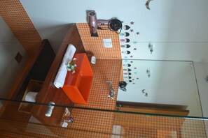 Dobbeltrom | Bad | Dusj, toalettartikler (inkludert) og hårføner