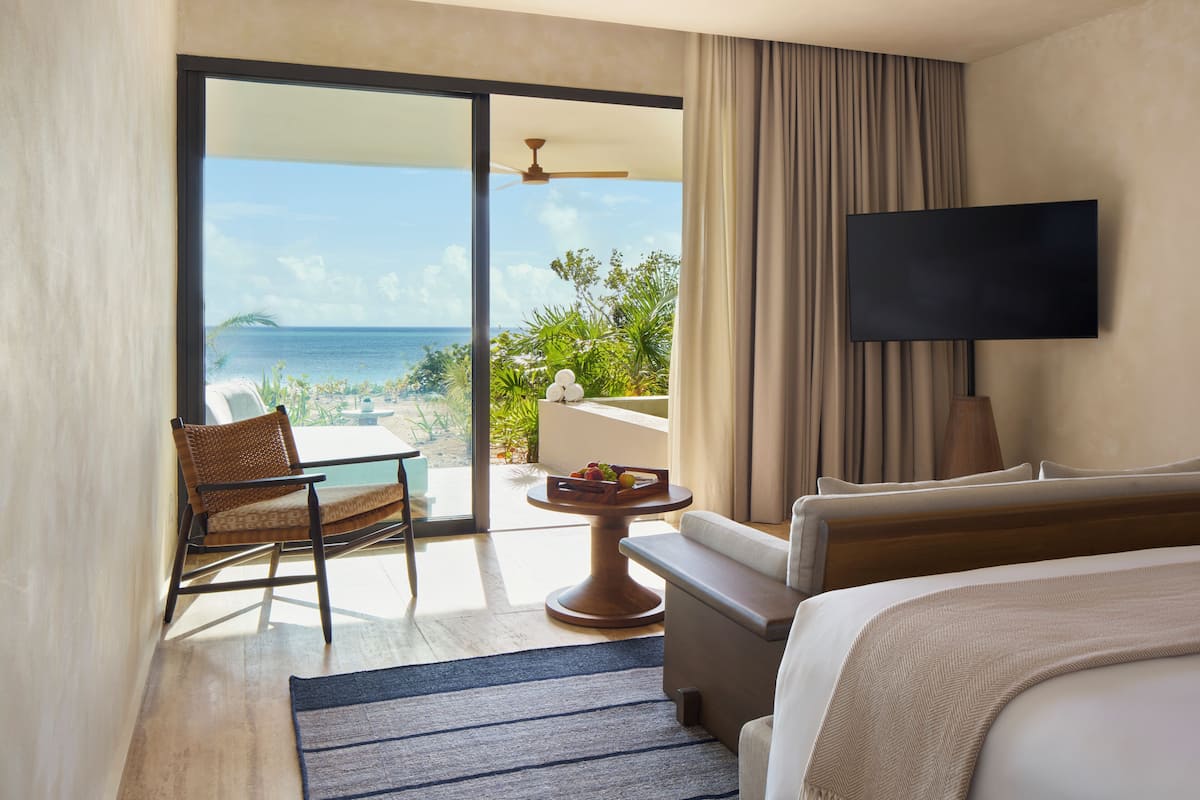Signature Studio, Ocean View (with Plunge Pool) | Premium bedding, free minibar items, in-room safe