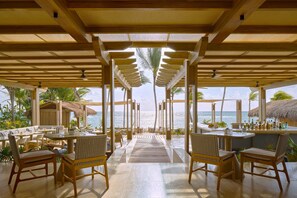 4 restaurants; dinner served  - Alila Mayakoba (Playa del Carmen)