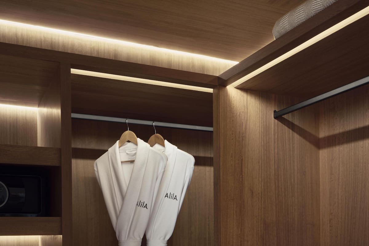 Premium bedding, free minibar items, in-room safe