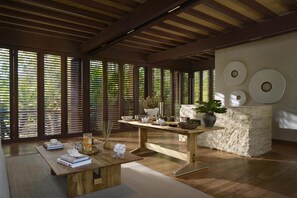 Behandlingsrum til par, hot stone-massage, deep tissue-massage