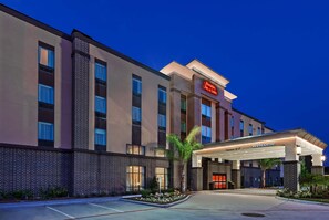 Exterior - Hampton Inn & Suites Houston I-10 West Park Row (Houston)