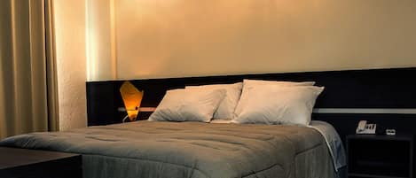 Minibar, caja de seguridad en la habitación y cortinas blackout